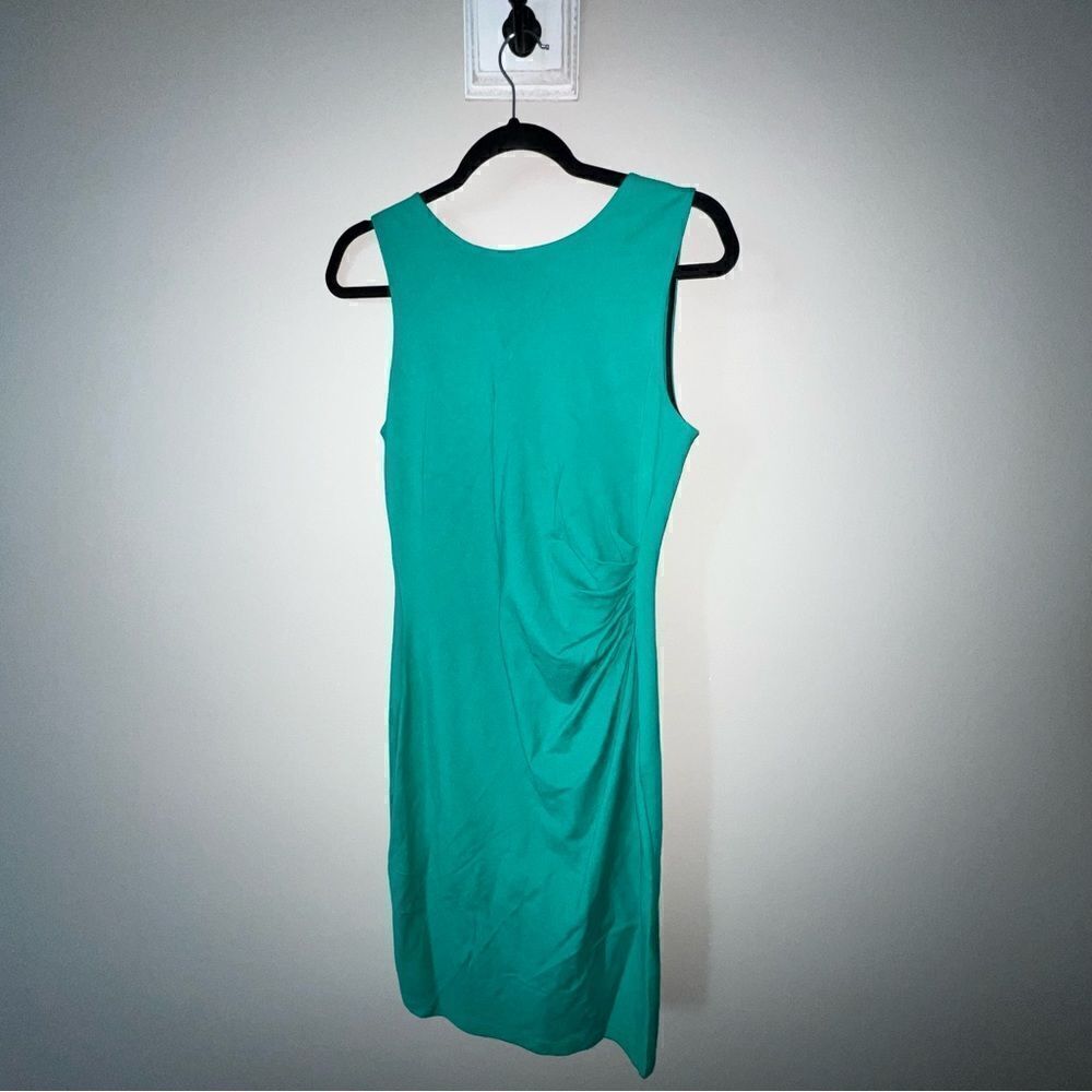 Kenneth Cole “Hilary” Sheath Bold Back Zip Dress, size 6